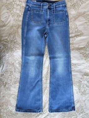 GAP 70’s Flare High Rise Jeans in Medium Indigo Wash